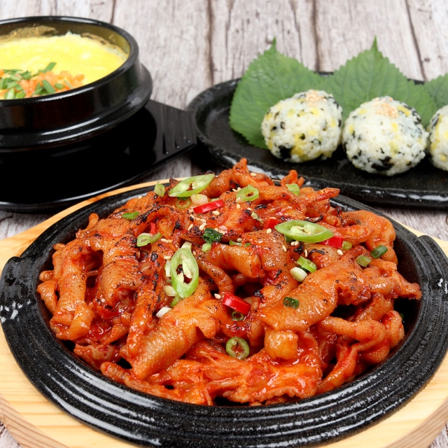 오늘 딱! 맛있게 불맛나는 매운 무뼈닭발 350g