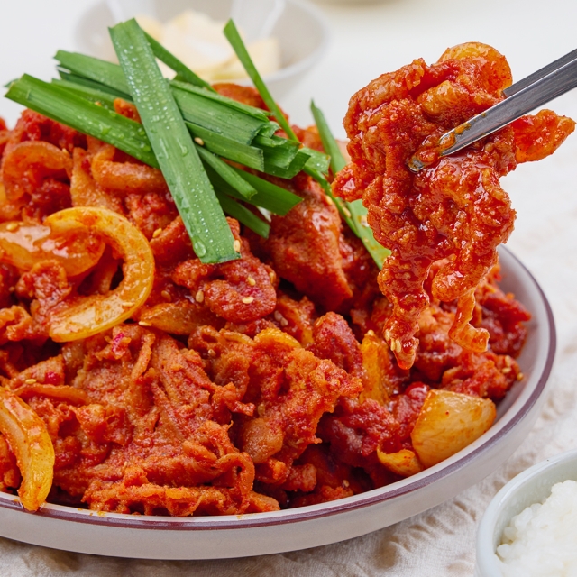 간편한 제주 돼지 제육볶음 500g, 1kg