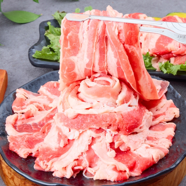 고소한 육즙에 부드럽고 쫄깃한 식감 우삼겹 160g