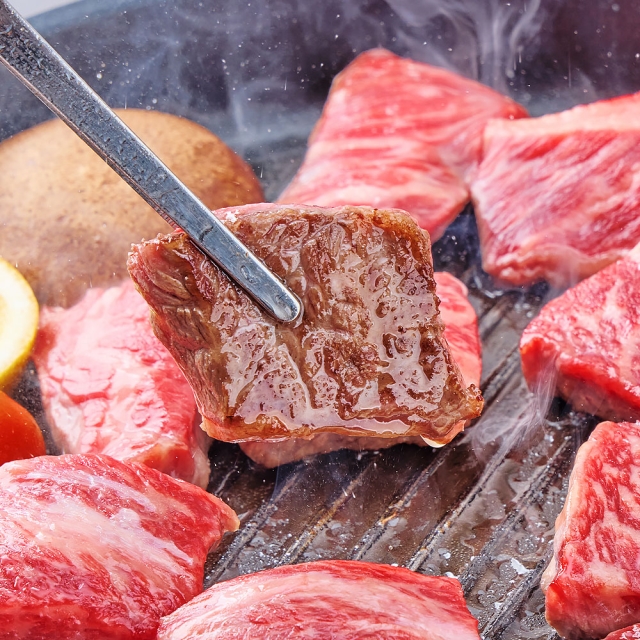 씹을수록 살아나는 풍미의 정석 진한 육즙의 맛 소갈비살구이 200g