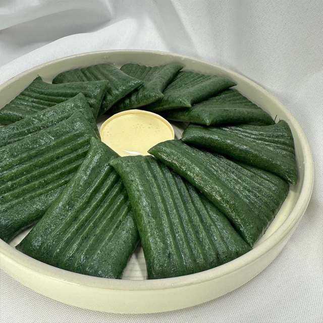 30년 전통 노하우를 살려 만든 쑥절편 1.2kg (9~11개)
